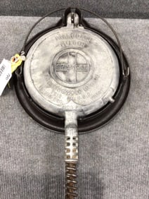 Griswold American #608 Waffle Iron
