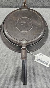 Victor 984 Waffle Iron