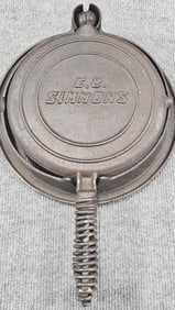 E.C. Simmons Keen Kutter Waffle Iron