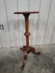 Early turned column candle stand w/ sculpted legs