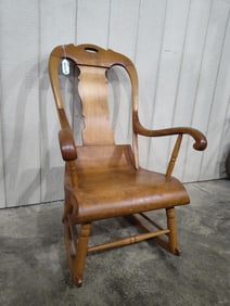 Early Antique 19th century Bentwood maple rocker