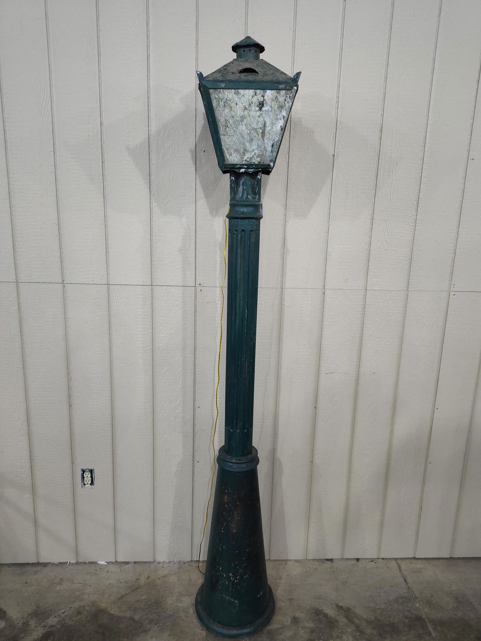 Fluted wood column electrified light pole (1 of 7)