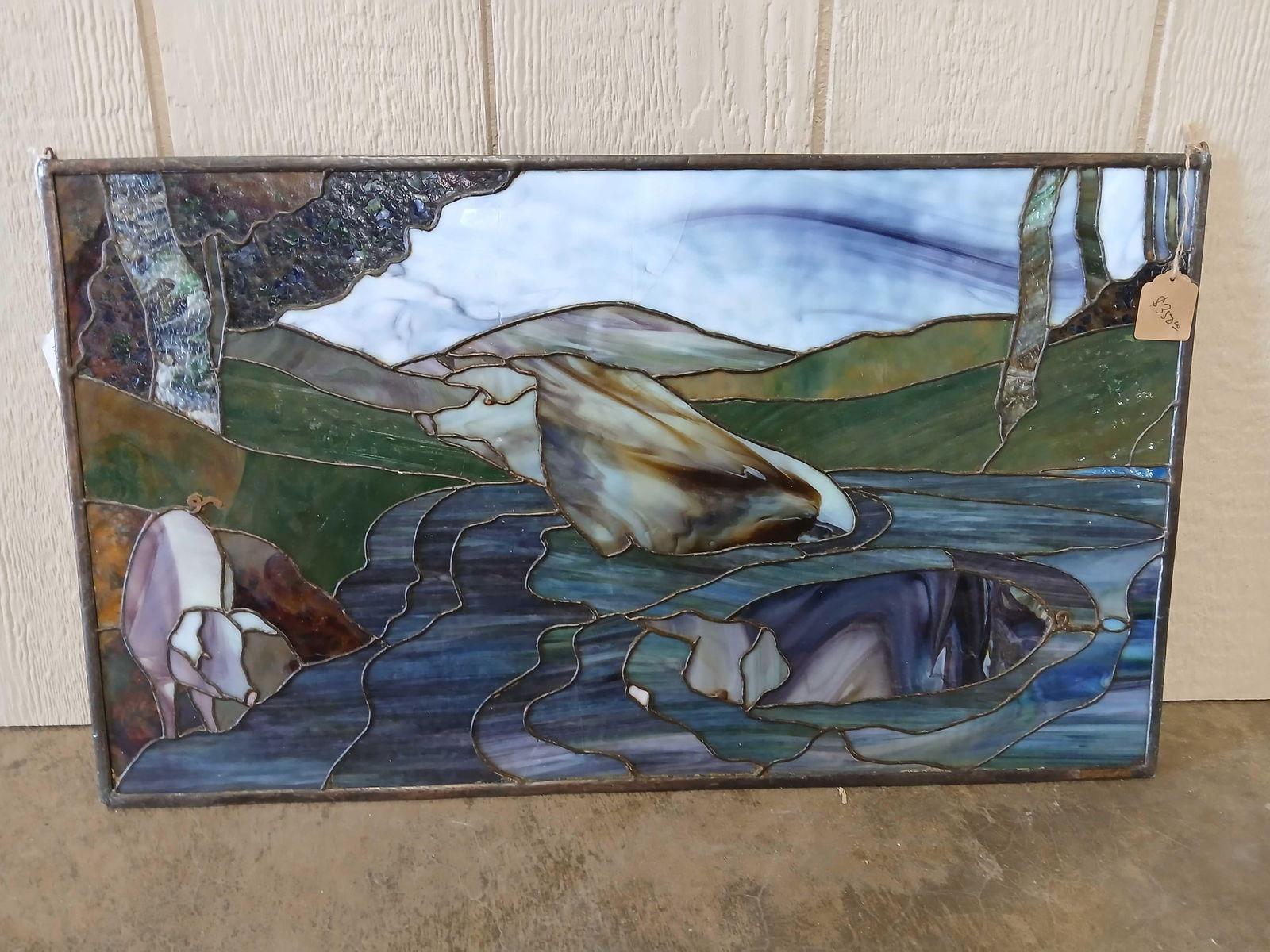 Stained glass 3 Pig mural: Beautiful colors but does have several hairlines. 16.5in x 28.5in.