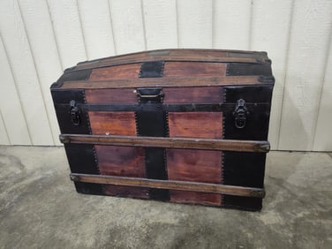 Cincinnati Trunk Sales dome top trunk
