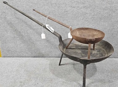 2-Hearthenware Fireplace Spider Pans