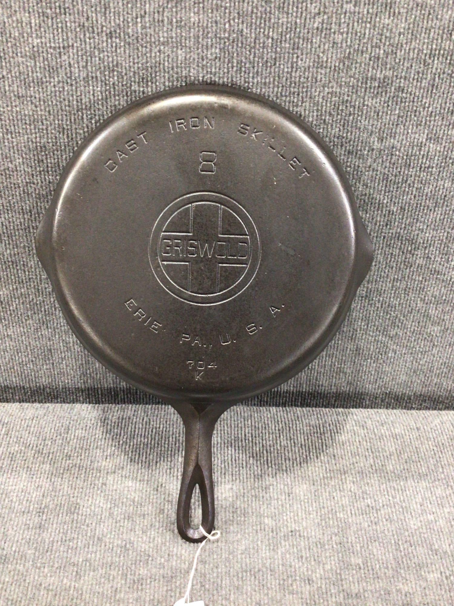 Griswold #8 cast iron skillet (1 of 4)