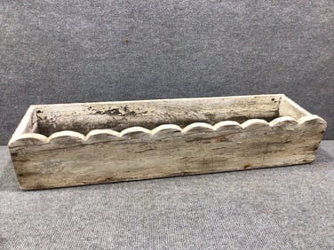 Primitive painted planter