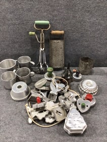 Flat of cookie cutters and misc