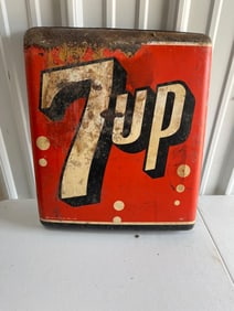 Rounded Edge 7UP Sign