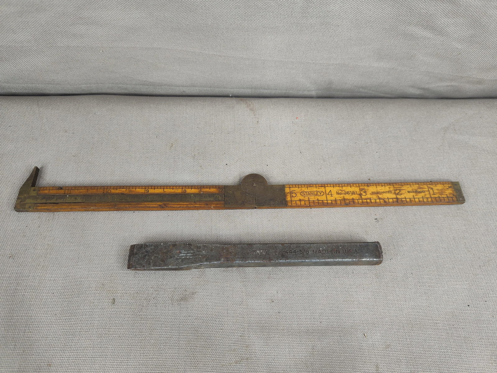 Stanley Boxwood Ruler & Chisel: .