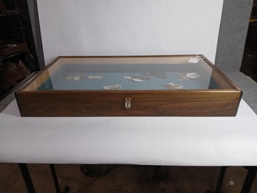 Countertop Glass Showcase