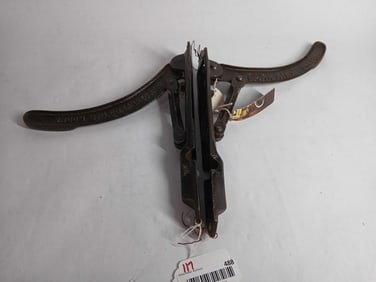 Early Horse Collar Holders