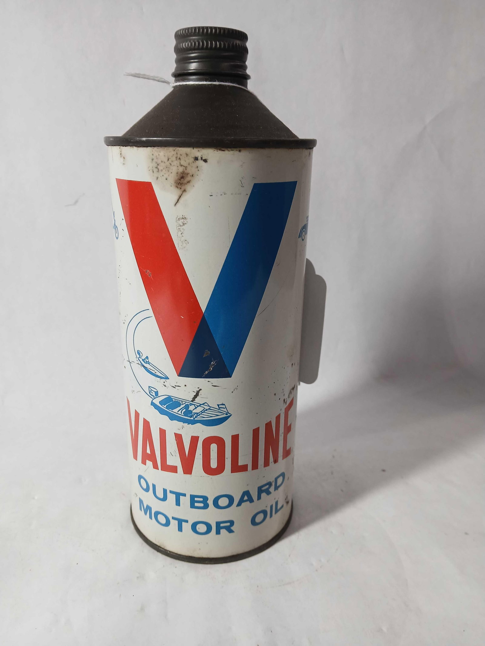 Valvoline Outboard Motor Oil Cone Top Ca (1 of 4)
