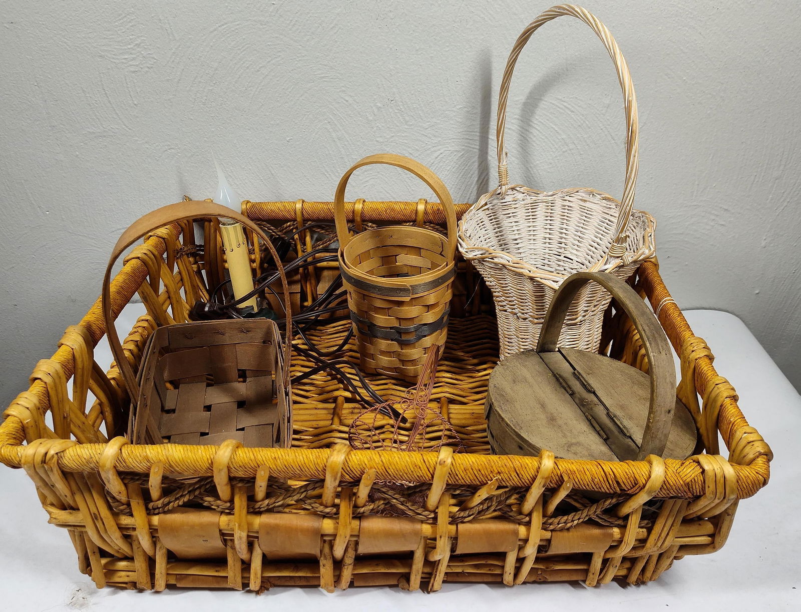 Great Basket Collection & Candle Light (1 of 8)