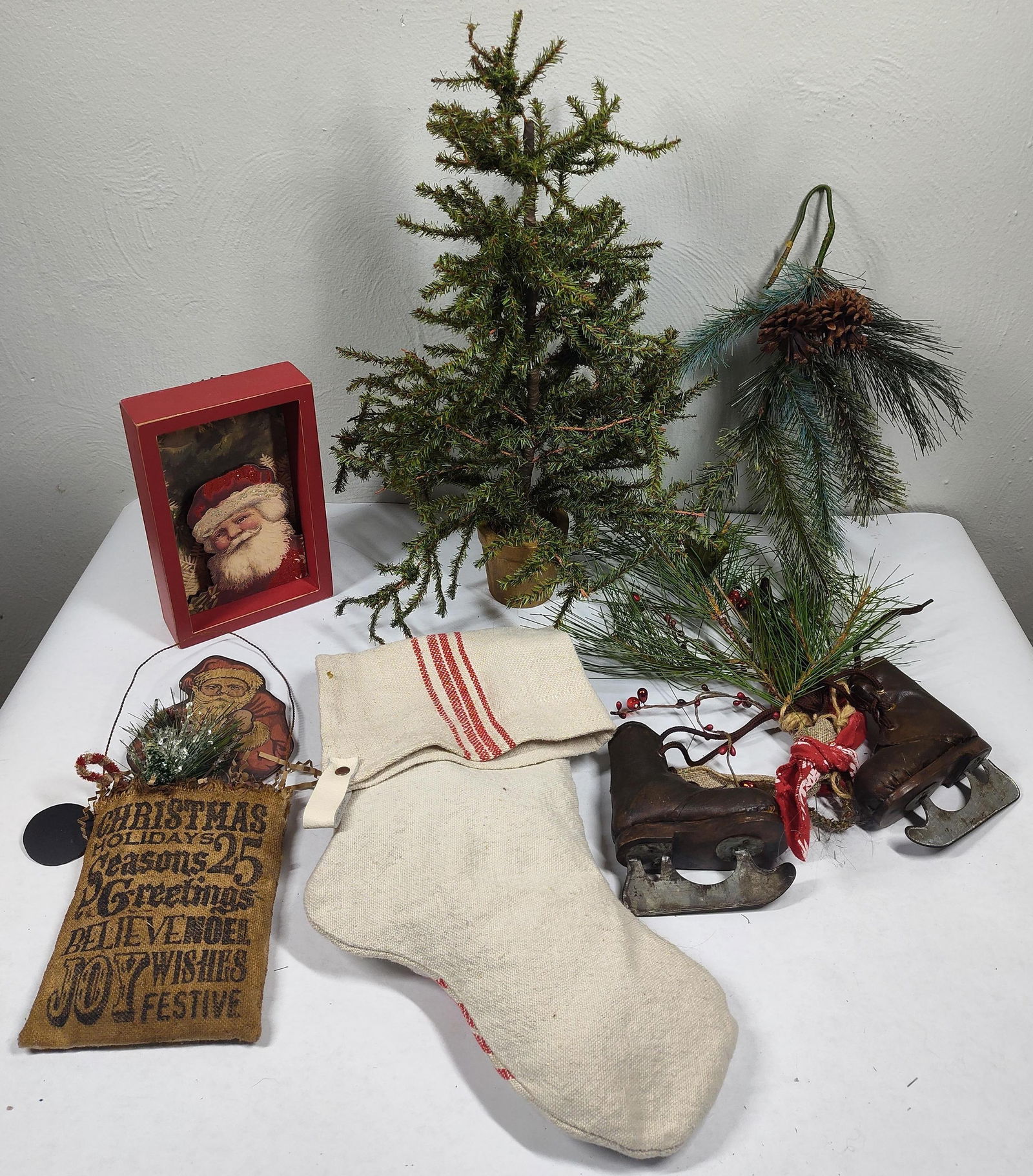 Country Style Christmas Decor (1 of 6)