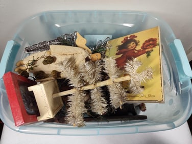 Primitive Christmas Decor