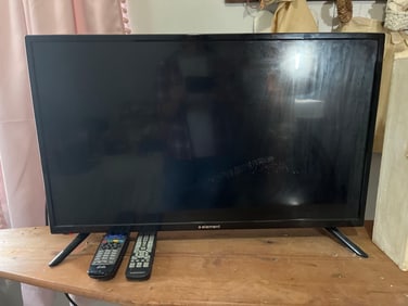 Element 32 In Flat Screen TV