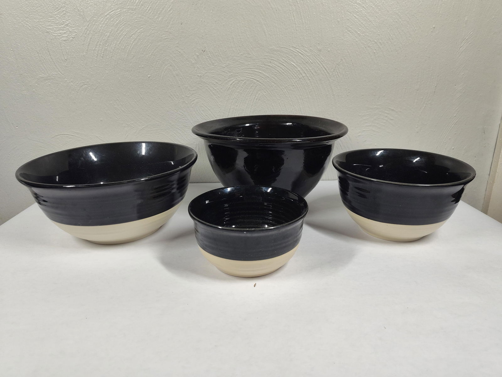 Stoneware Pottery Bowls (1 of 6)