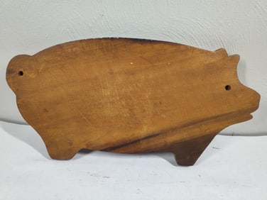 Wooden Pig Cutting Board