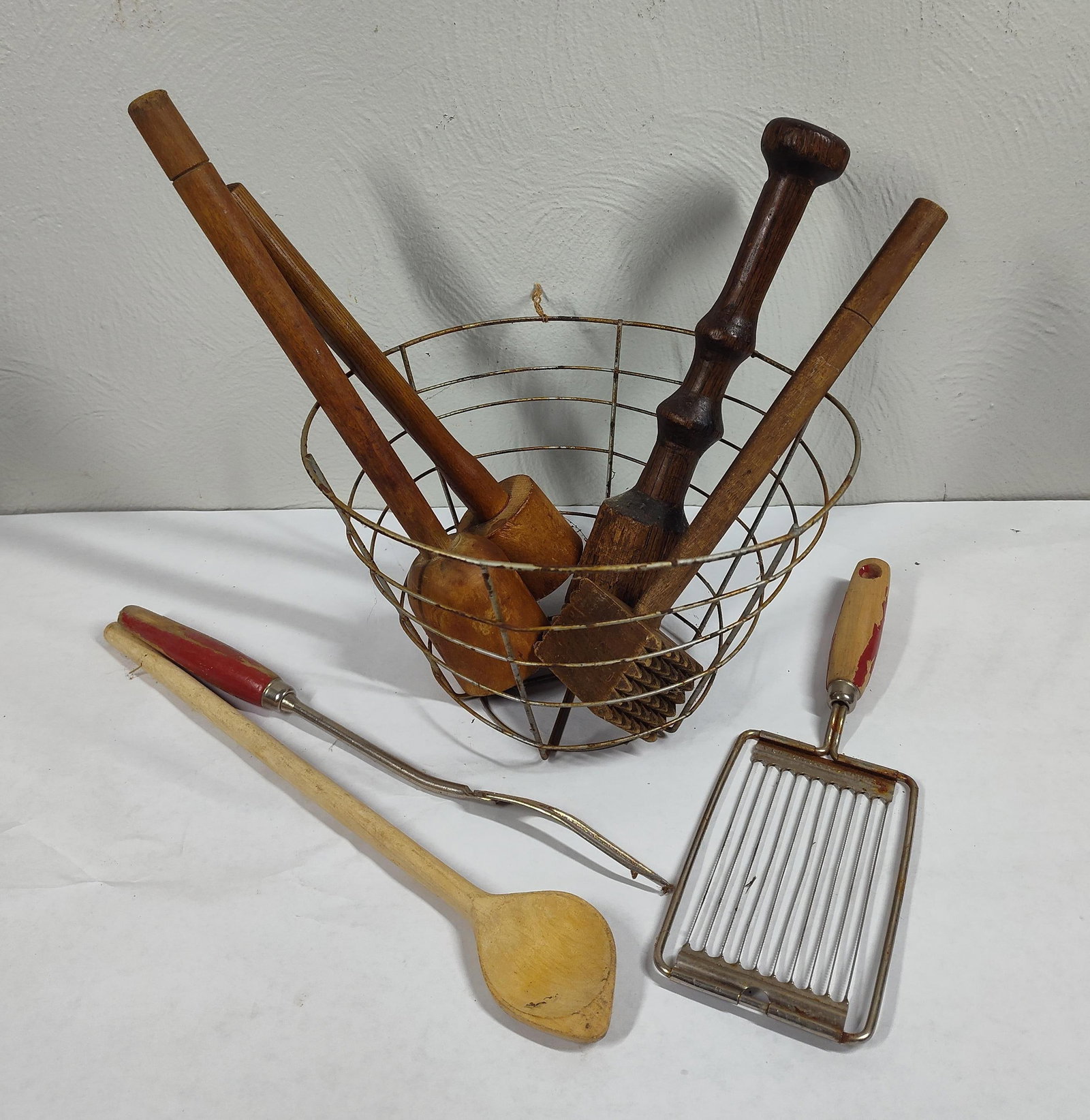 Wire Basket & Kitchen Utensils: .