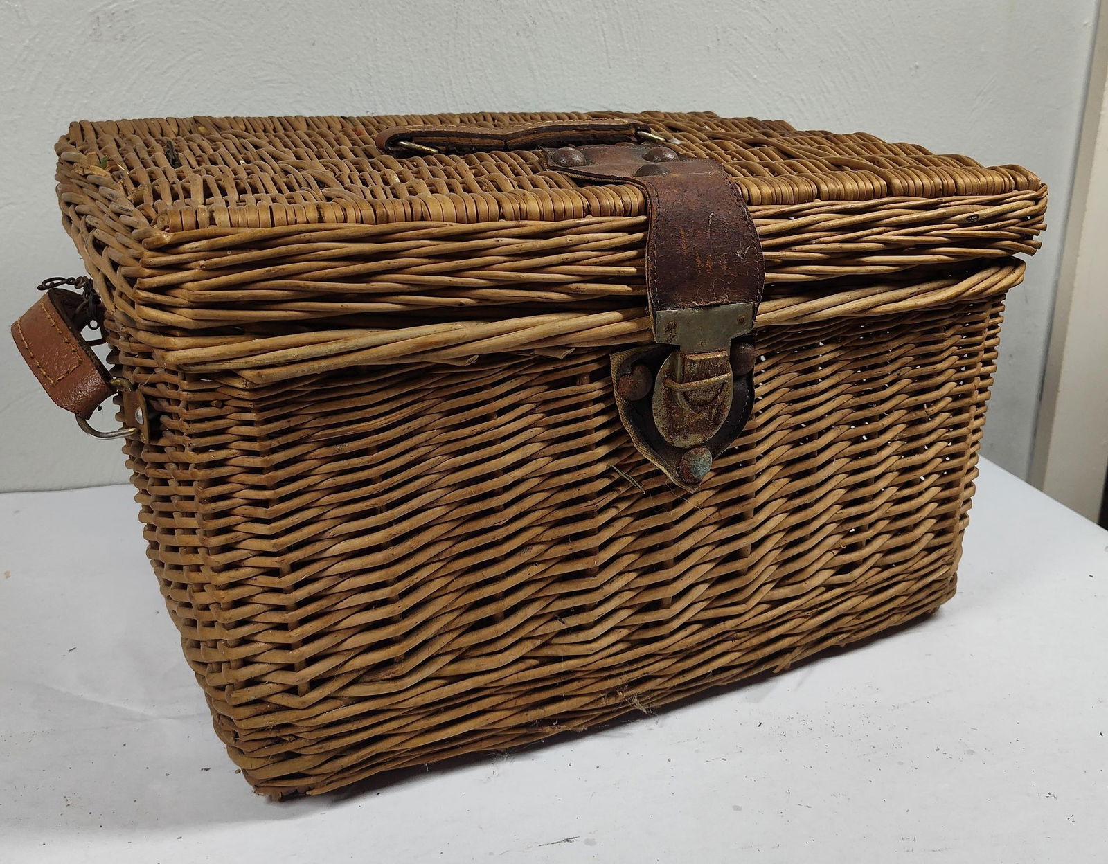 Wicker Picnic Basket: Leather hinge and handles, 17x12x10
