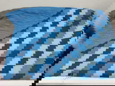 Hans Stitched Blue Checkered Quilt