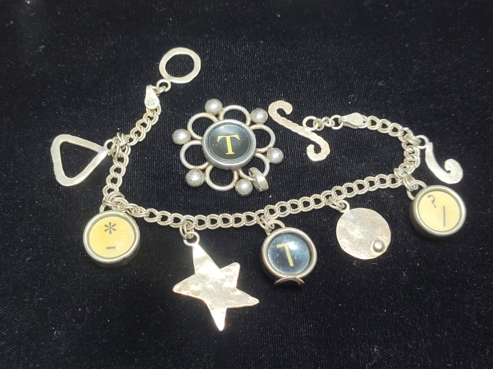 Sterling Silver Charm Bracelet: Marked 925