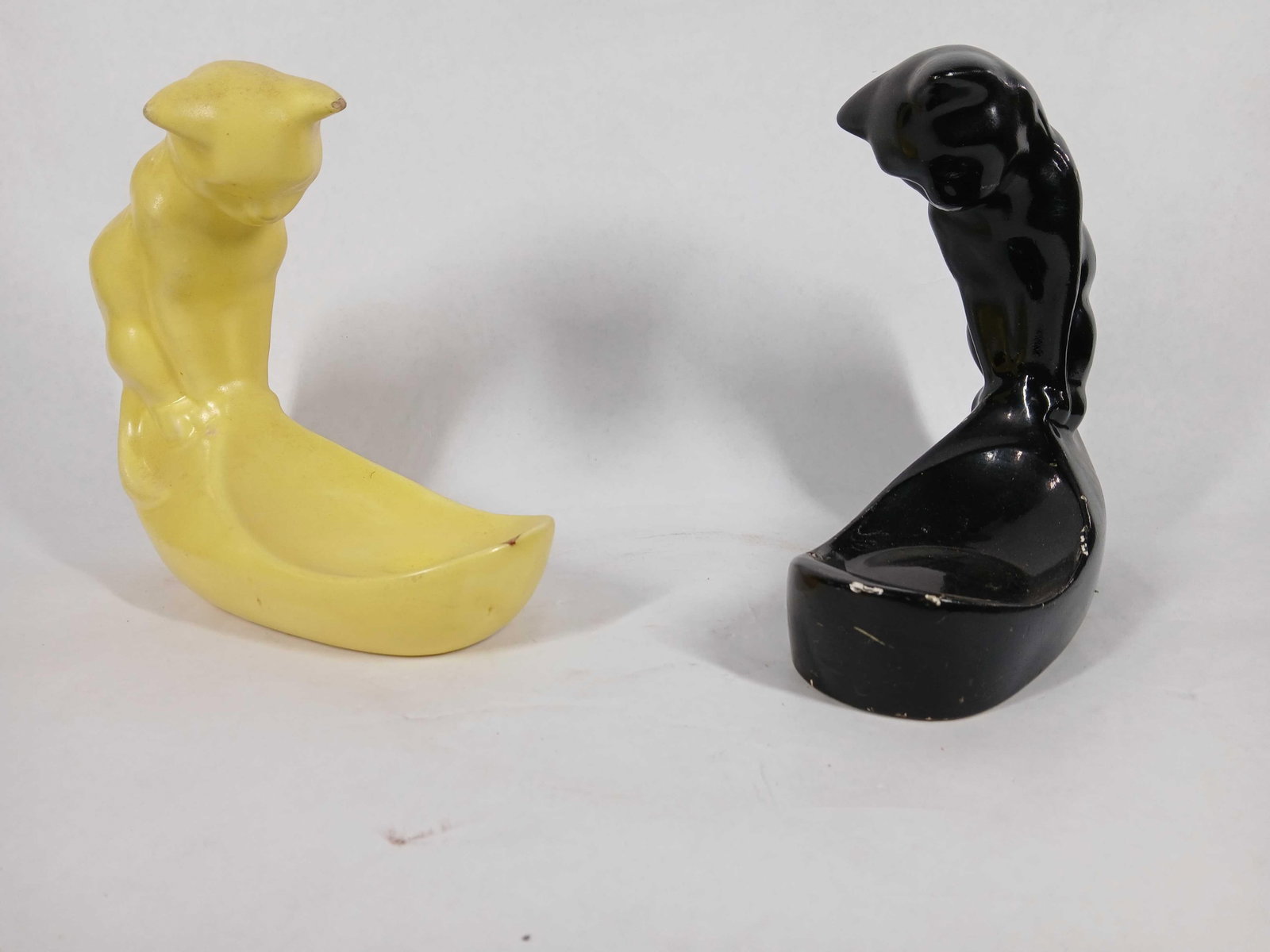 Haeger Black & Yellow Cat Bowls: Each has a few minor chips. 9x9