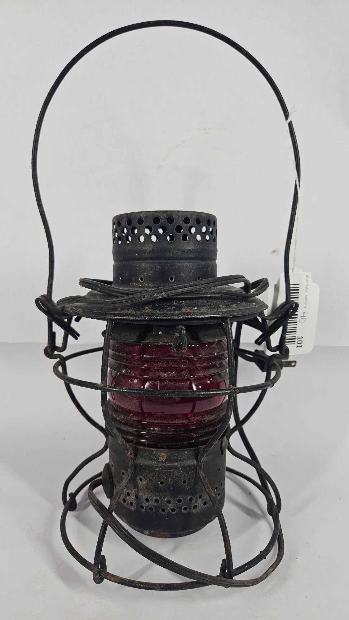 Handlan Electrified RR Lantern: Wired, this St Louis lantern looks great when lite. 10 inches tall