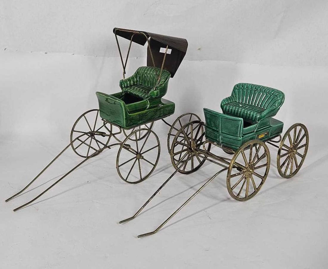 Metlox & Souvenir Pottery Carriages (1 of 12)