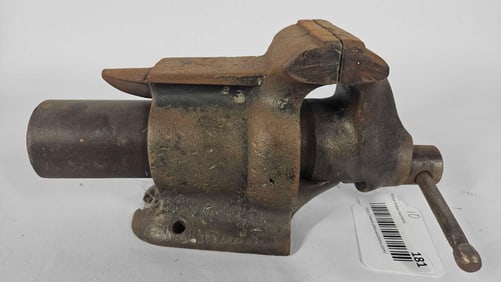 Small Bench Vise w Horn