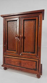 Miniature Primitive Hutch