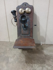 Kellogg Oak Wall Phone