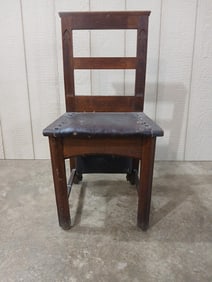 Mission Style Oak Kneeling Chair