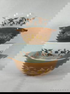 Pyrex American mixing bowl set of 4: Complete matching set with no chips, cracks or breaks