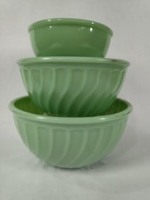 Set of 3 Fire King Jadeite mixing bowls