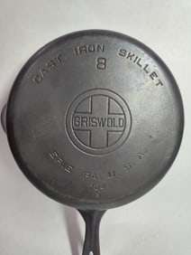 Griswold large block logo cast iron No. 8 skillet