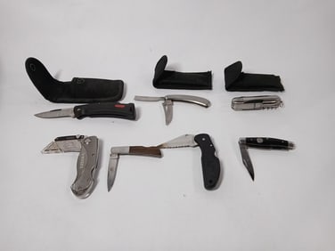 Gerber, Smith & Wesson, Buck, Husky, and other pocket Knives