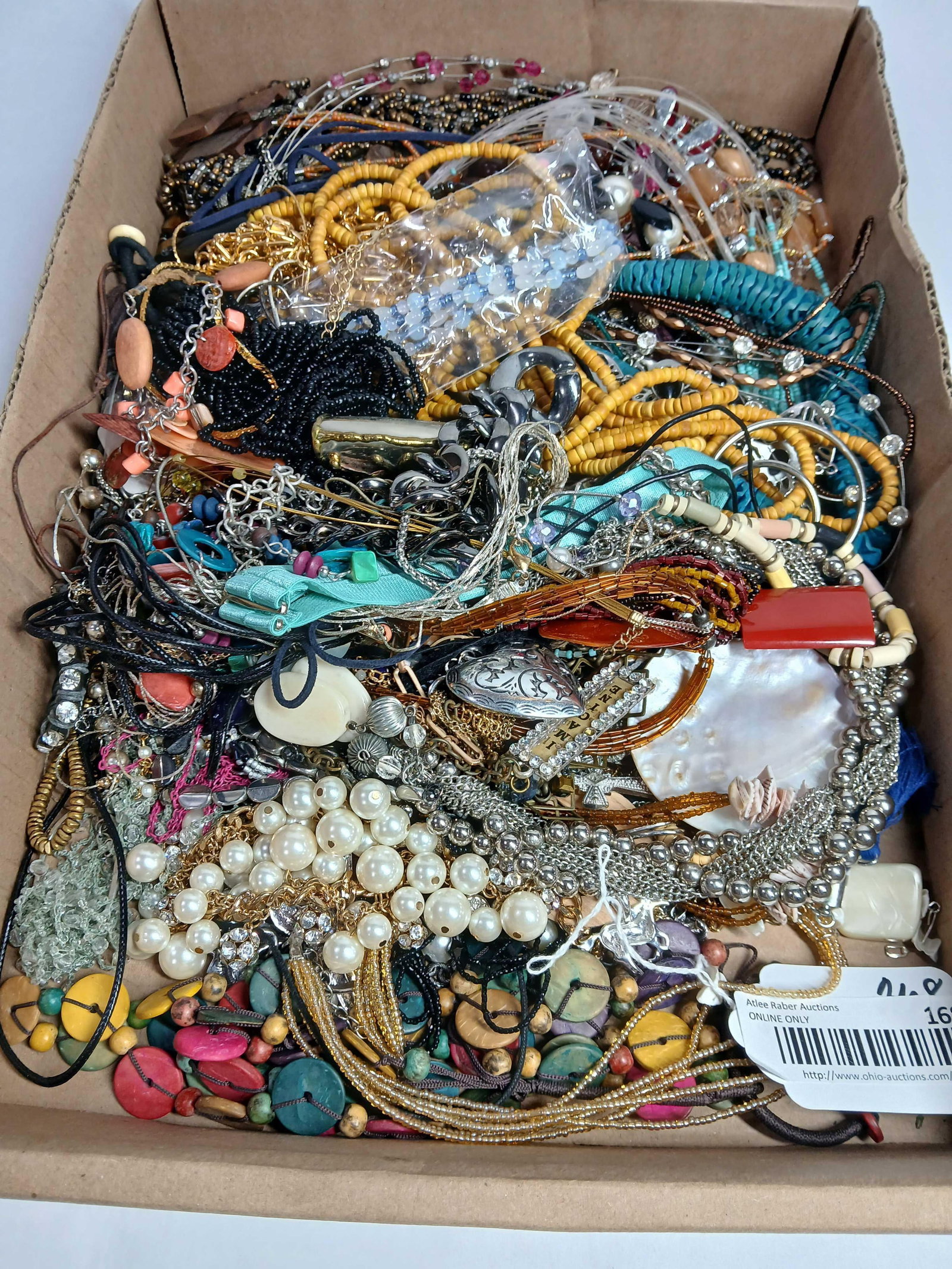 Loaded lot of beads and stone jewelry inc. necklaces, bracelets and more: this lot is loaded and unsorted