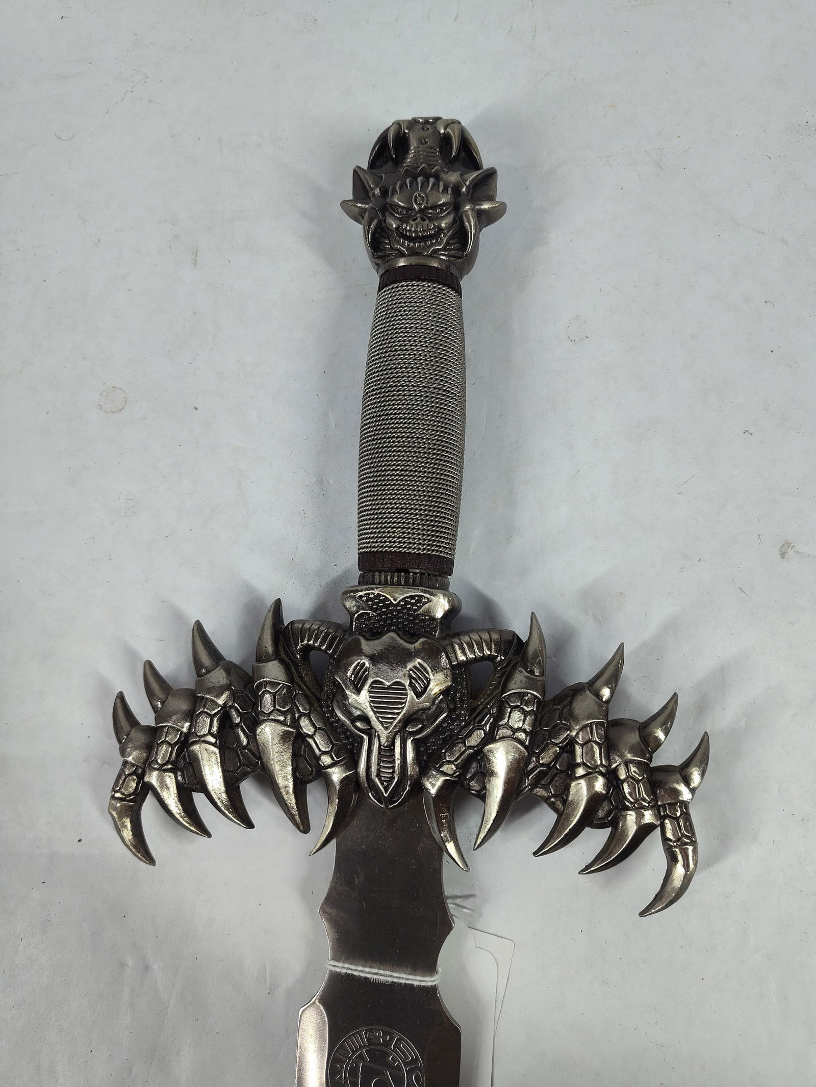 Dragon Warrior Fantasy Sword (1 of 3)