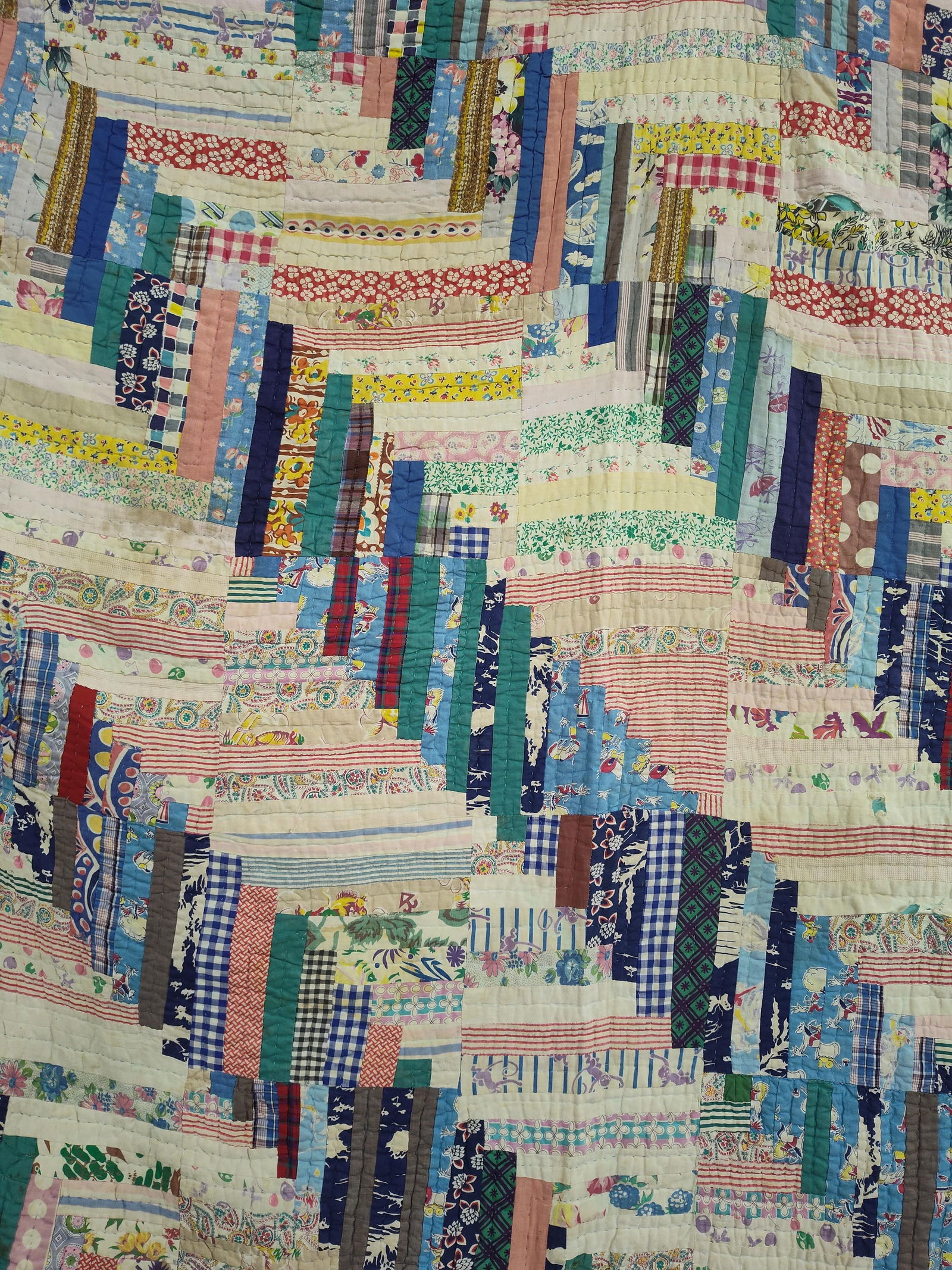 1952 Hand stitched log cabin style feed sack quilt (1 of 12)