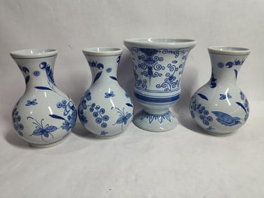 Williamsburg Restoration Delft Holland vase lot of 4