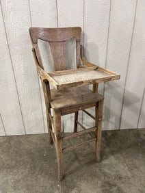 Simple Oak High Chair