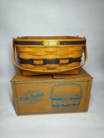 J.W. Collection Longaberger Cake Basket 1992 edition w/ original box and paperwork