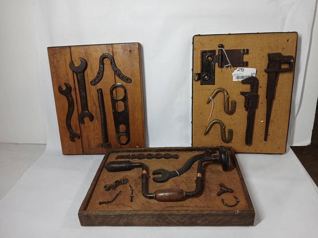 Mounted Tooling and Hardware Displays (1 of 5)