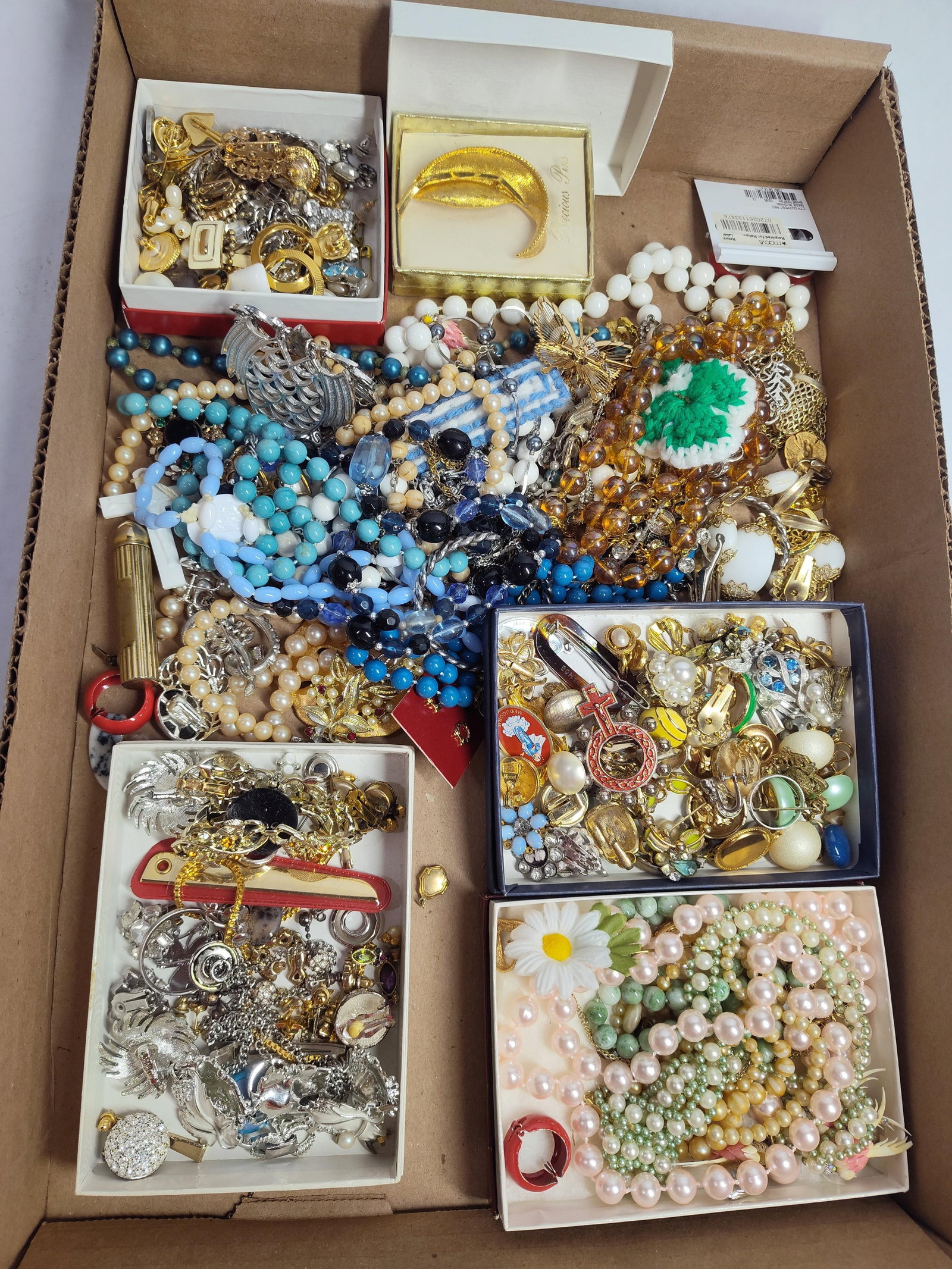 Loaded lot of costume jewelry inc. pins, pearls, necklaces, earrings and more: this lot is loaded please see photos for full lot description