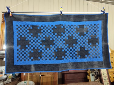 HAND STITCHED AMISH MADE CHECKERBOARD QUILT