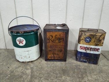 Texaco, MW, and Refiners Oil Cans