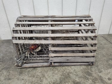 LARGE VINTAGE LOBSTER TRAP