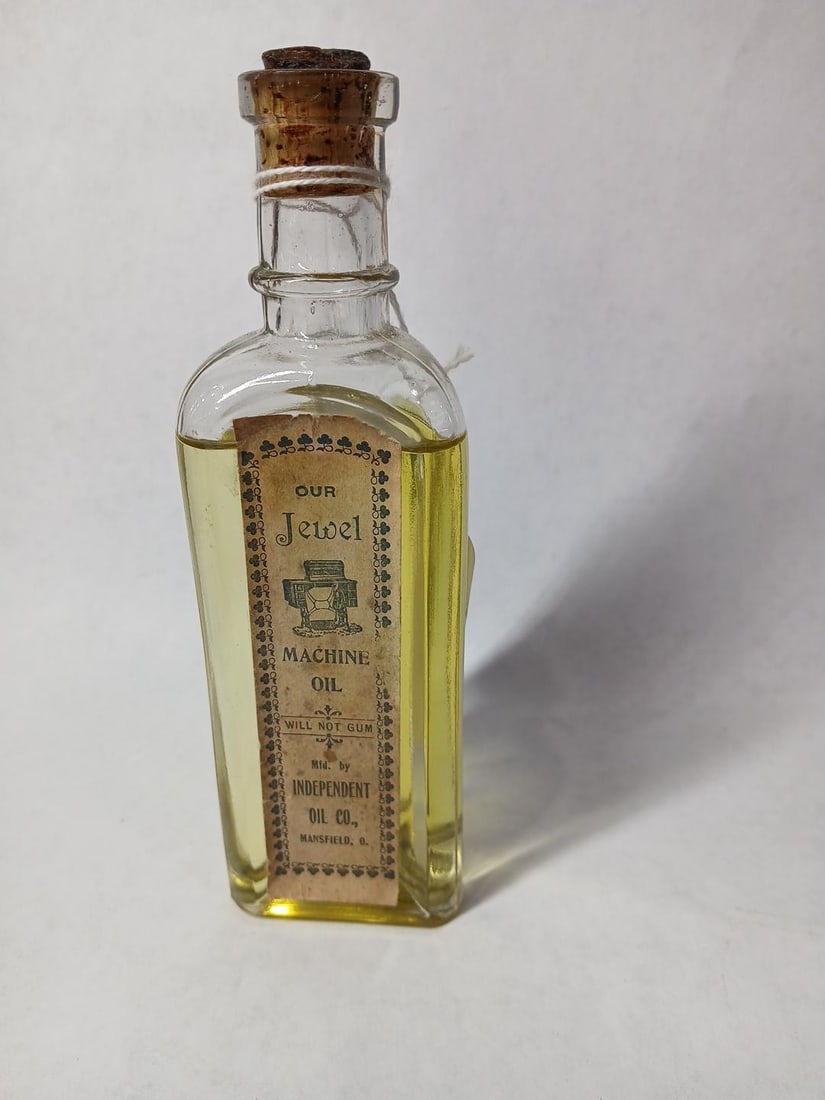 Jewel Sewing Machine Oil Bottle (1 of 4)